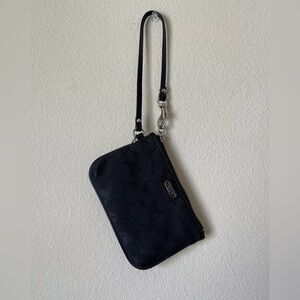 Coach Women’s Black Corner Zip Mini Clutch Wallet